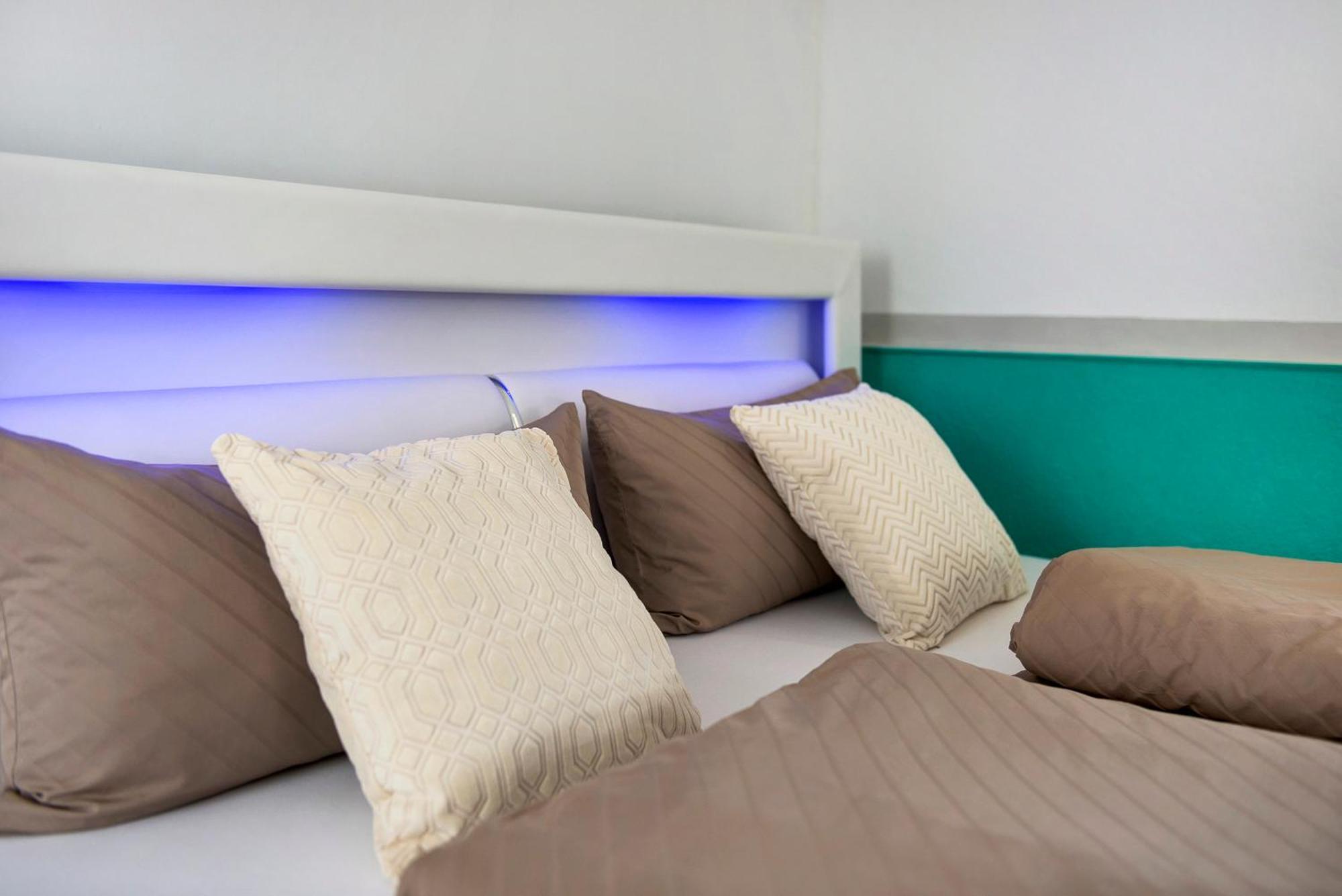 Spawo Mit Sauna Und Whirpool Pfullendorf Exterior foto