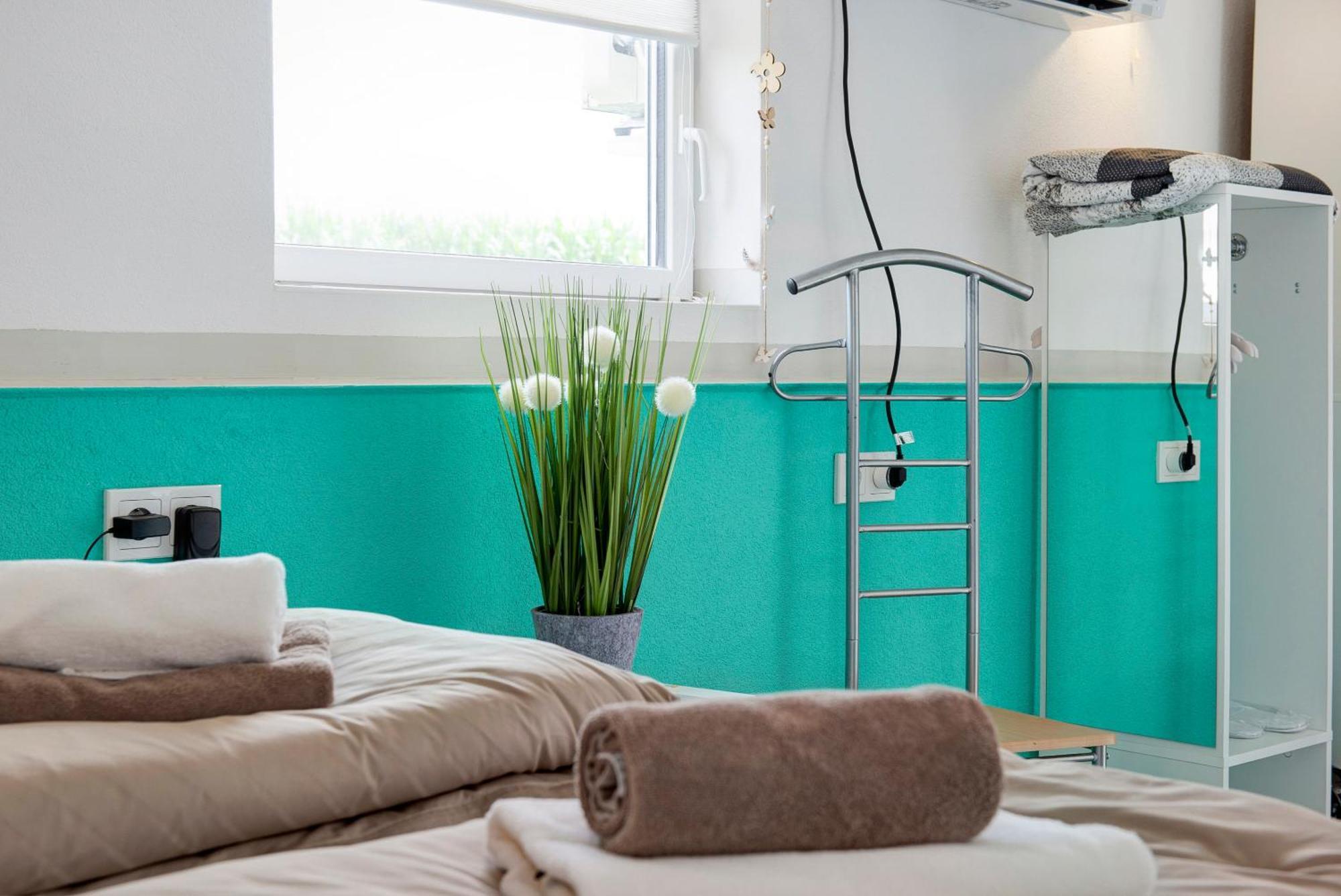 Spawo Mit Sauna Und Whirpool Pfullendorf Exterior foto